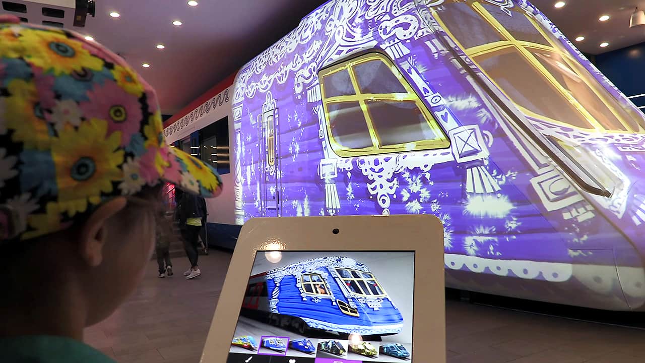 Visual effects immediately come to life on the surface of “Ivolga” train.